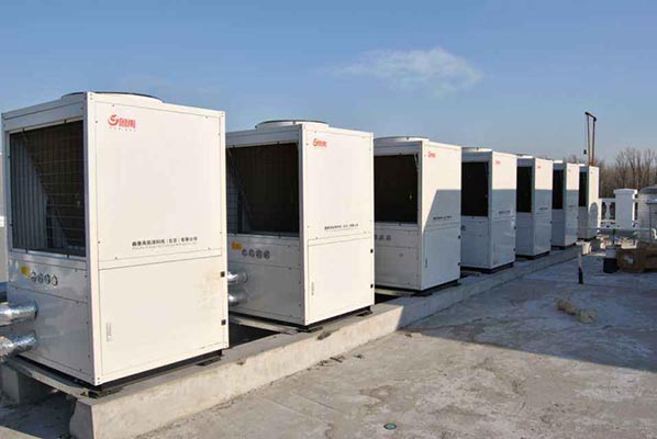 空气源热泵机组的工作原理和优点 空气源热泵机组的工作原理和优点